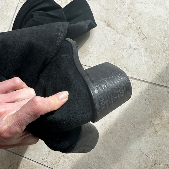 Original Pre-owned STUART WEITZMAN Darla Suede Over-The-Knee Boots Size 9 - Picture 9 of 16